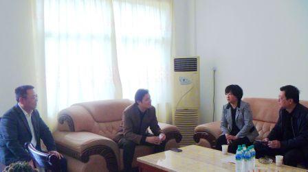峡江县委书记徐开萍、常务副县长胡新明 走访调研昆明三力1.jpg
