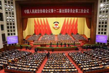1杨文龙董事长出席全国政协十二届三次会议 (1).jpg