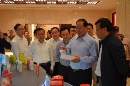 江西省委常委、常务副省长毛伟明视察尊龙z6中国 (1).jpg