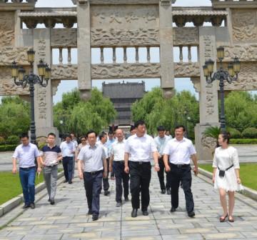 省委副书记刘奇视察尊龙z6中国(1).jpg