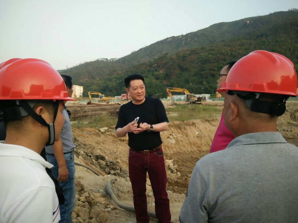杨文龙董事长到普洱横琴视察领导工作 (1).jpg